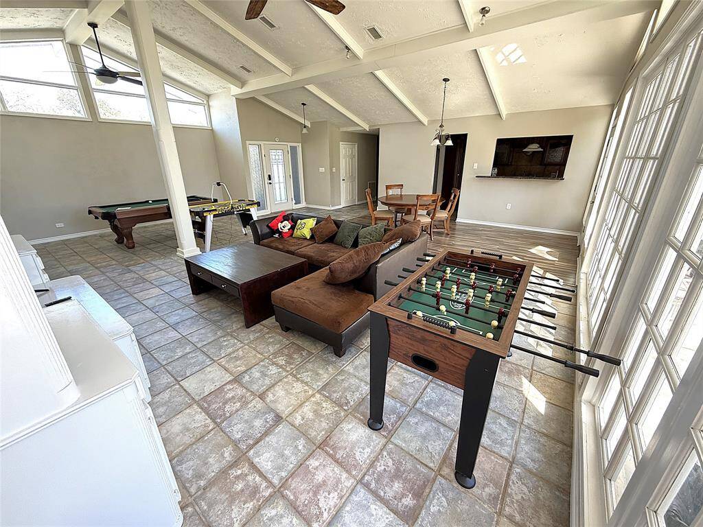 Living Room 4