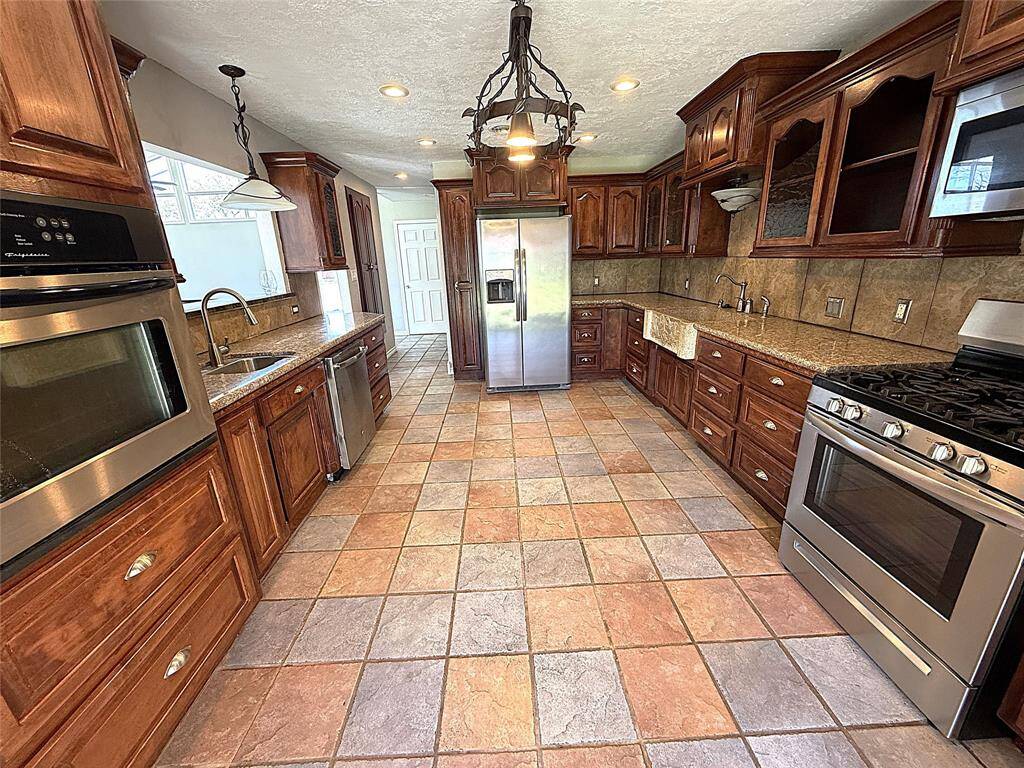 Kitchen Room 2