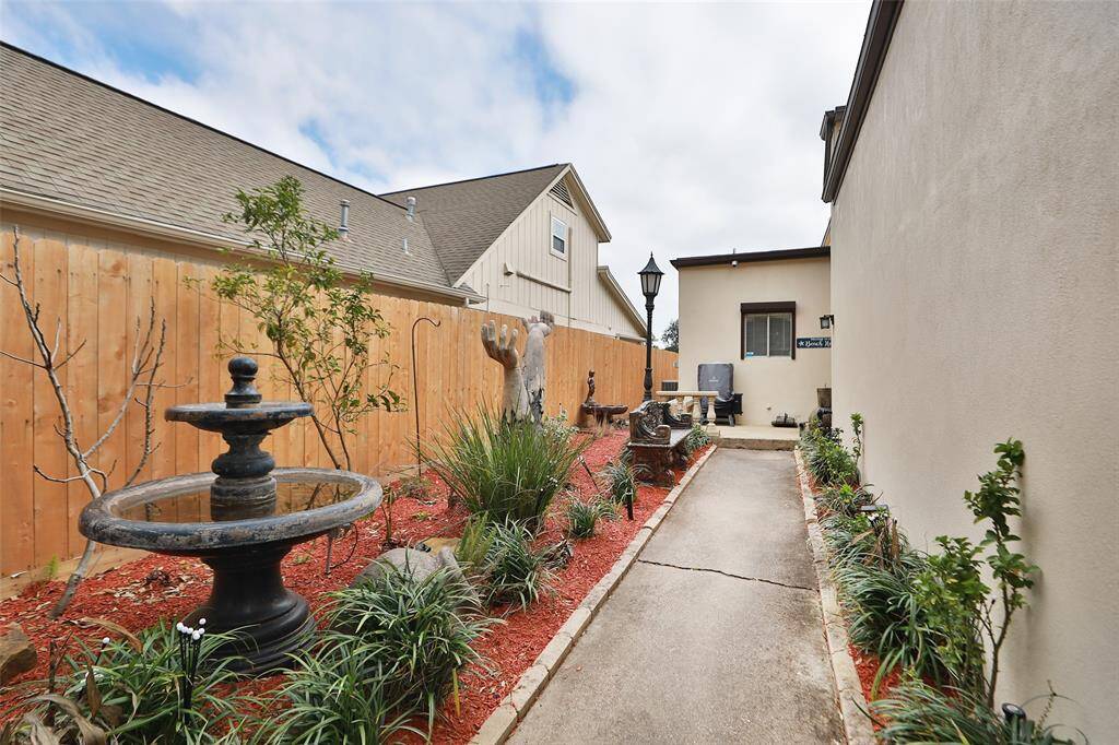 Front garden.