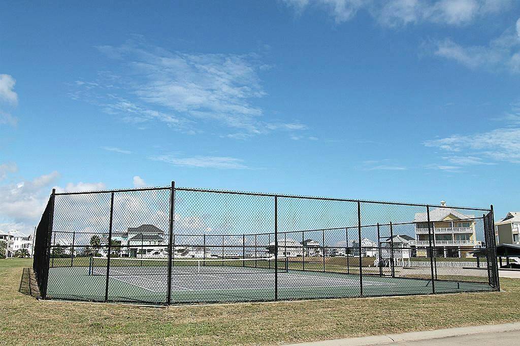 Community tennis court.