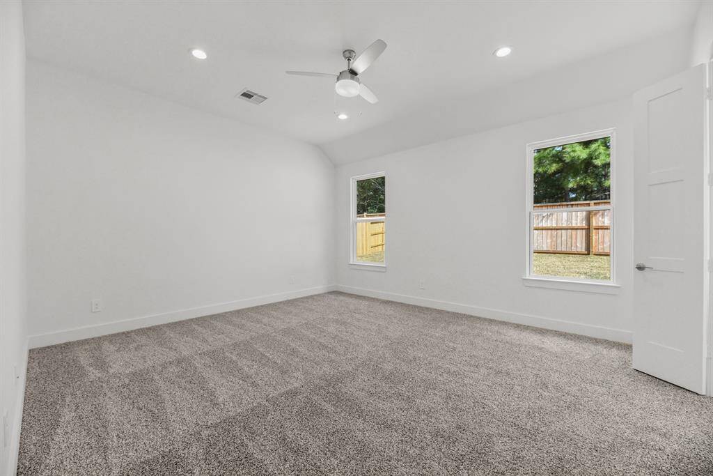 Lovely Primary Suite!