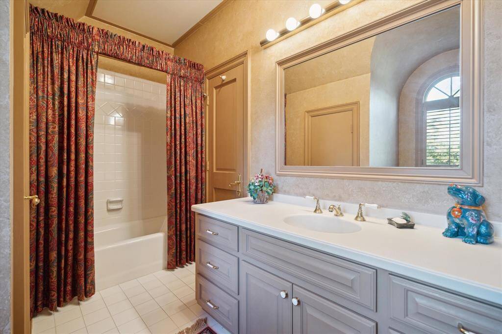 The third floor is an entertainer’s dream with a game room featuring a wet bar, billiards area, and a big-screen TV – the perfect place to relax and have fun with family and friends.