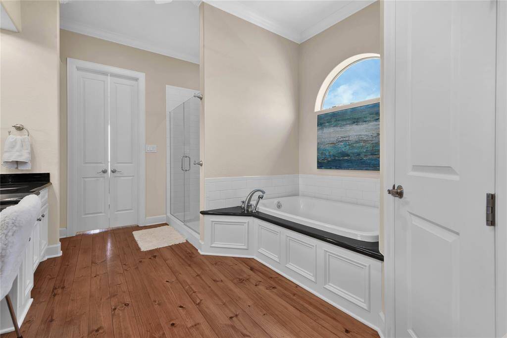Primary bath with over sized soaking tub.