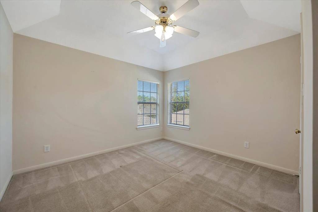 Upstairs bedroom.