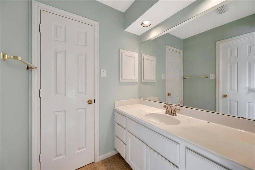 Jack and Jill bathroom upstairs.
