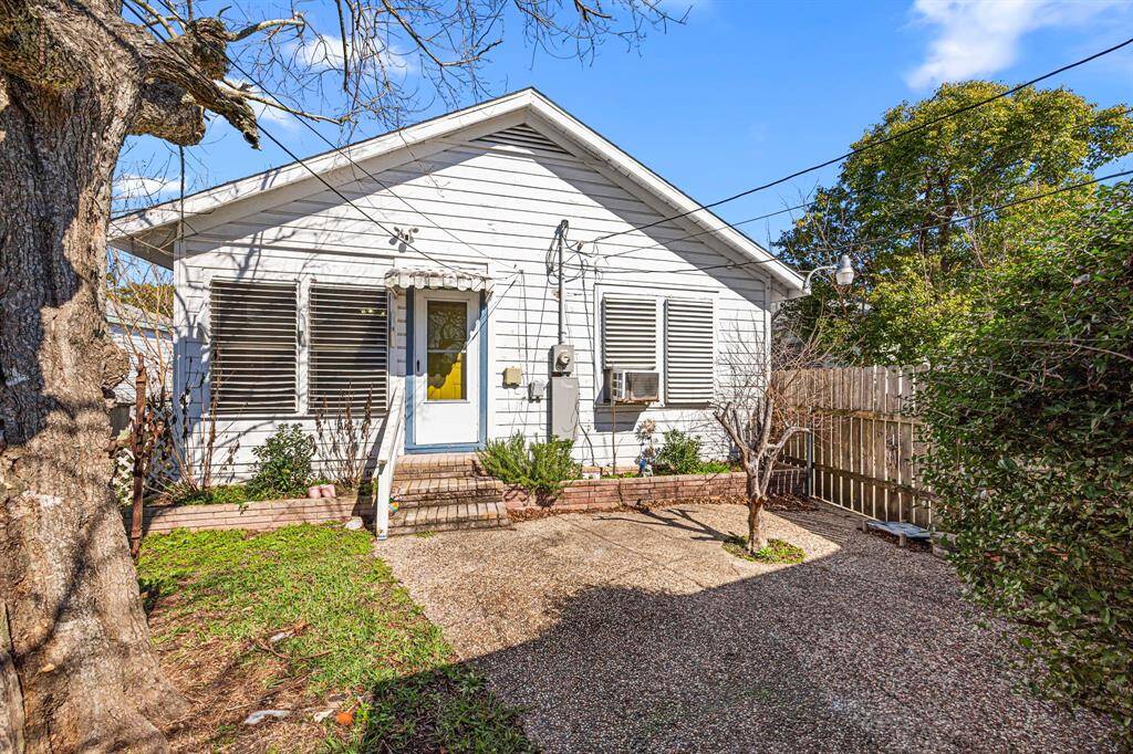 Large patio off the back of the home is perfect for those beautiful island days