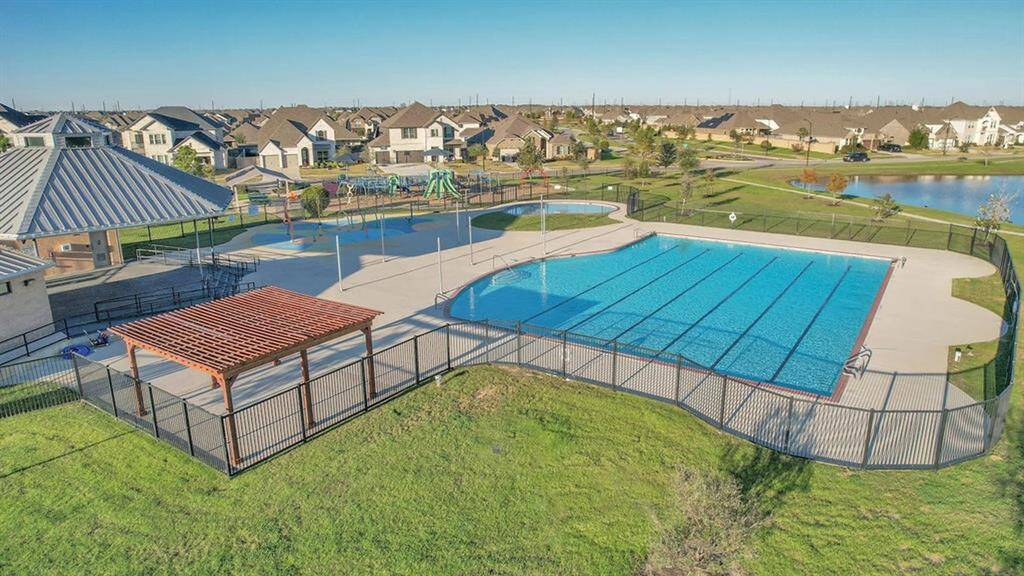 Junior Olympic Pool, Splash Pad, and Kiddie Pool