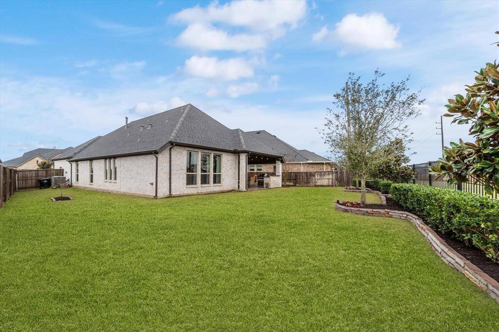 Enjoy your spacious, fully fenced backyard with enhanced privacy—no back neighbors! Plus, enjoy the convenience of direct access to scenic walking trails, perfect for a morning run or a relaxing evening stroll.