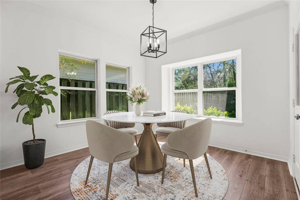 Ground Level - Staged Breakfast Area