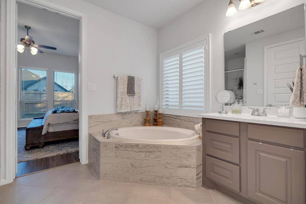 Shutters in Primary Bath