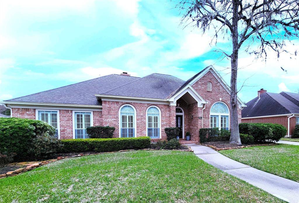 Call this true Gem Single Story home!