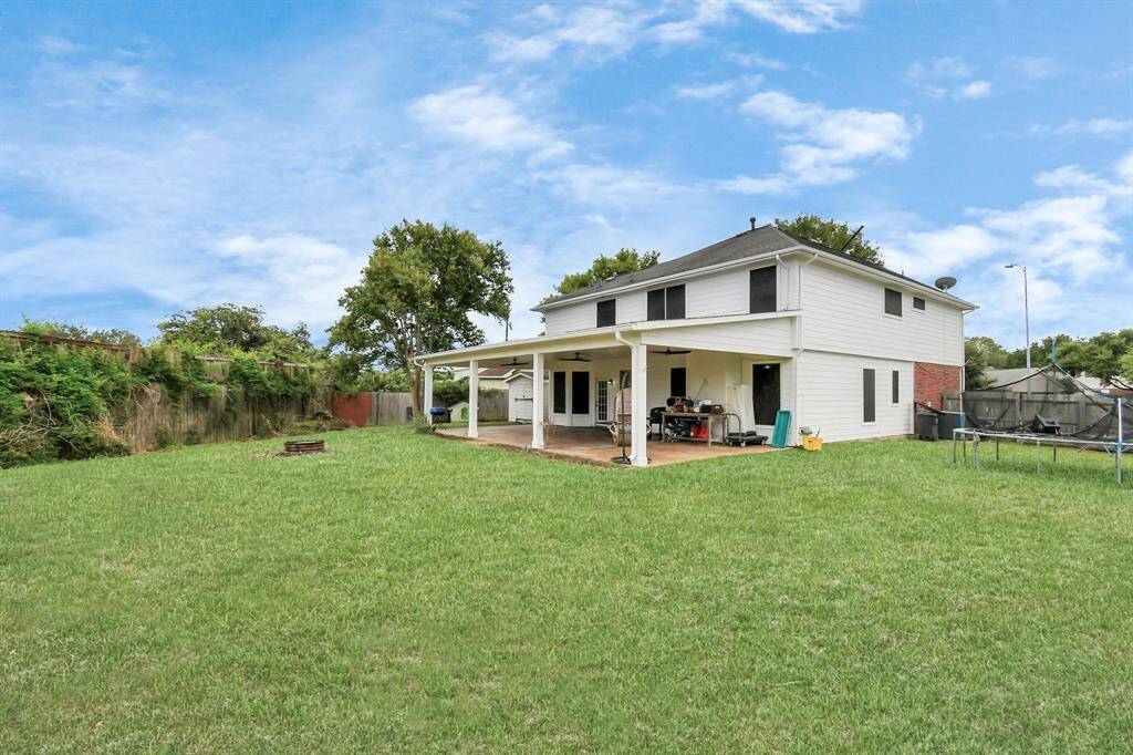 Spacious Backyard