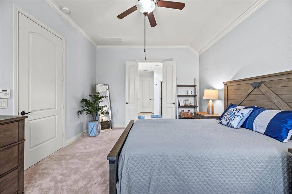 This private suite is the perfect space to begin and end your day with plush finishes and ample space for your California King and other large furnishings.