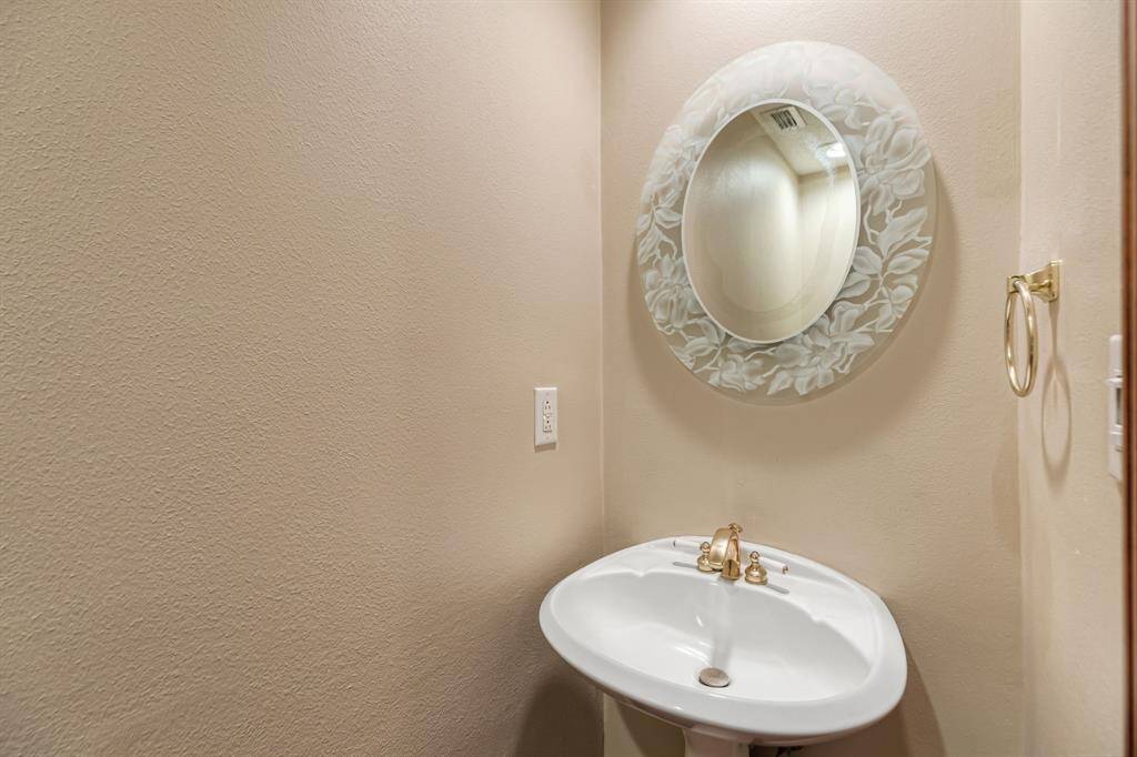 powder room