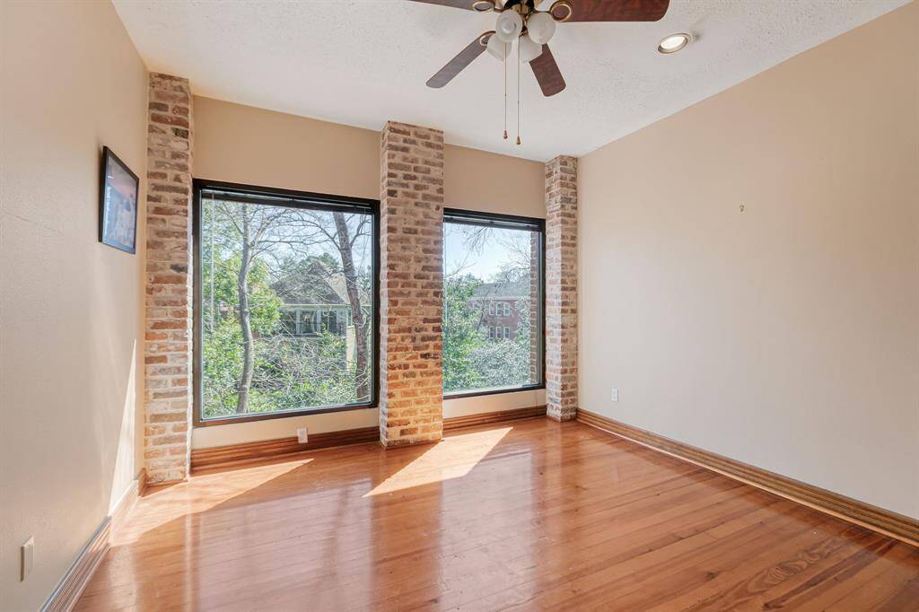 other secondary bedroom