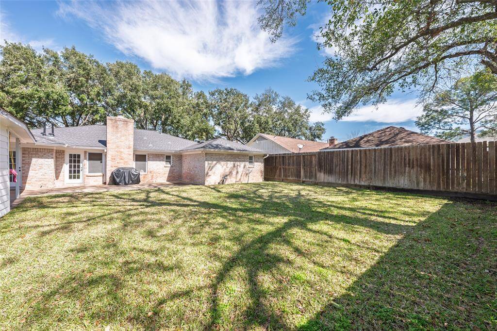 Back yard perfect for children and fur babies!