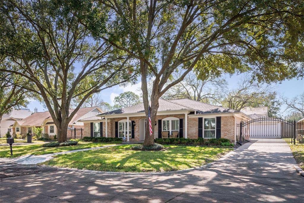 With recent PEX plumbing, HVAC updates, tankless water heater, remodeled kitchen and baths, this home has it all. Make your appointment today!