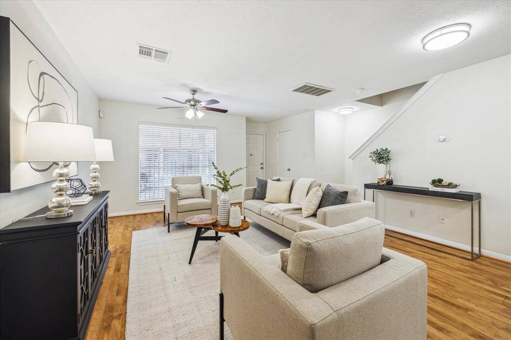Light and airy living room.  Perfect for relaxing and entertaining.