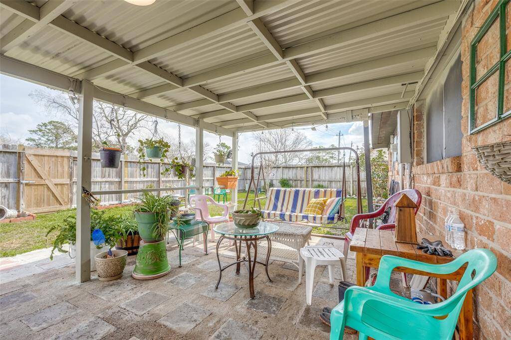 COVERED PATIO