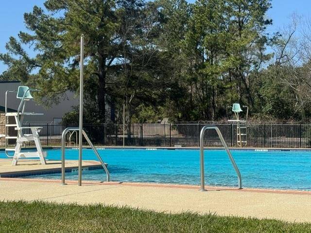 Area pool for residence