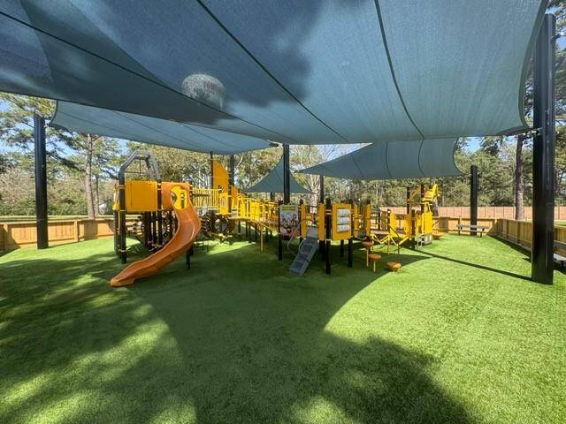 Covered play area too for those full sun days when a breath of fresh air is wanted