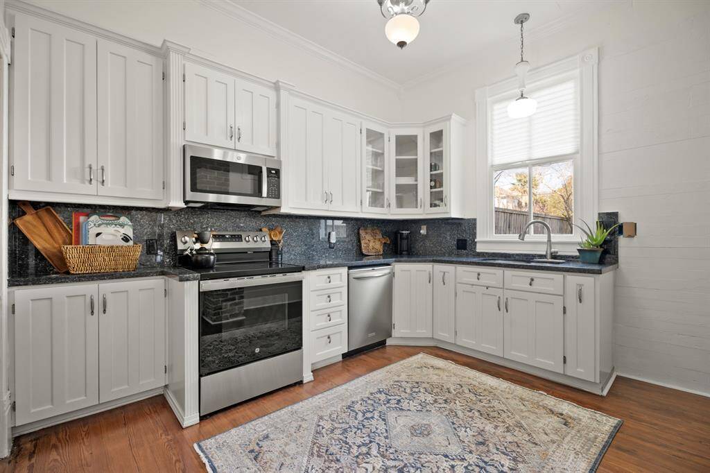Spacious kitchen which is open to the living room.