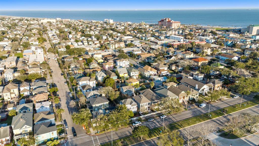 Aerial shot of 1512 Rosenberg looking towards the Gulf of Mexico. The home enjoys an amazing, central location on the island.