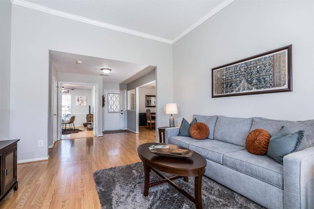 From the back of the house, you can better see how this space is arranged from the front door.