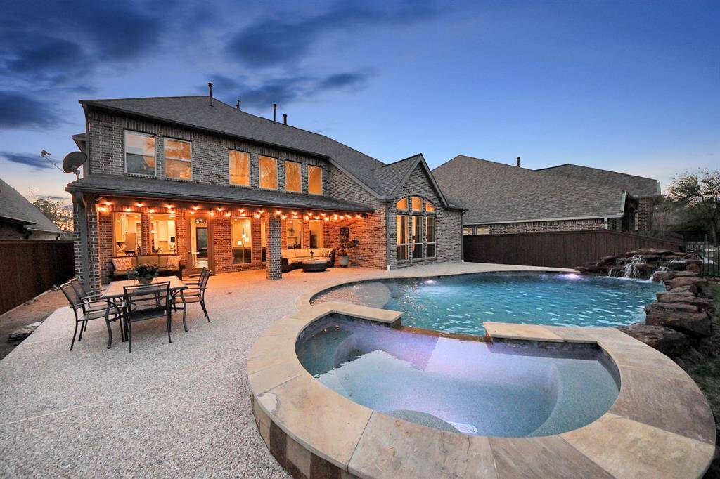Make this your backyard oasis!