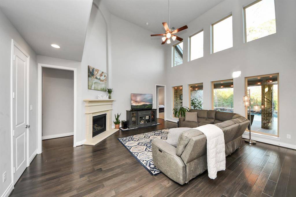 Two story family room with plenty of natural light