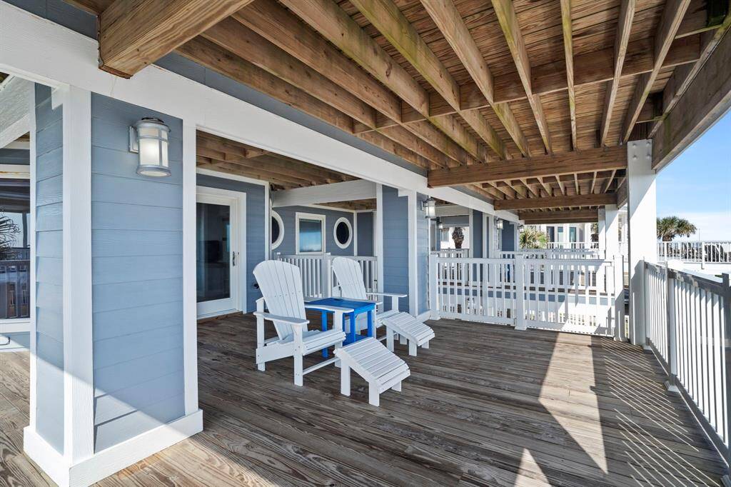 The covered balcony has plenty of shade (this balcony located off of bedroom 3)