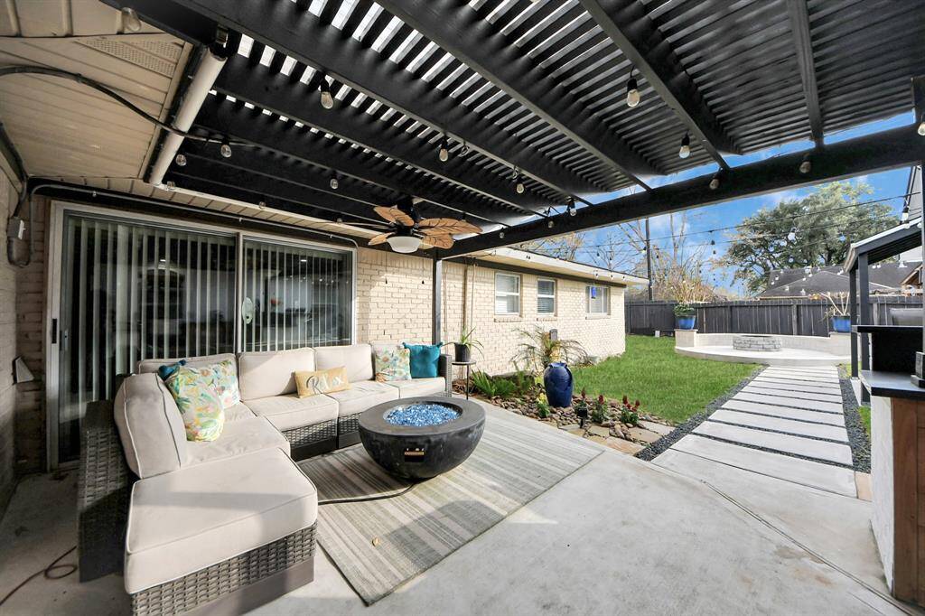Outdoor living area