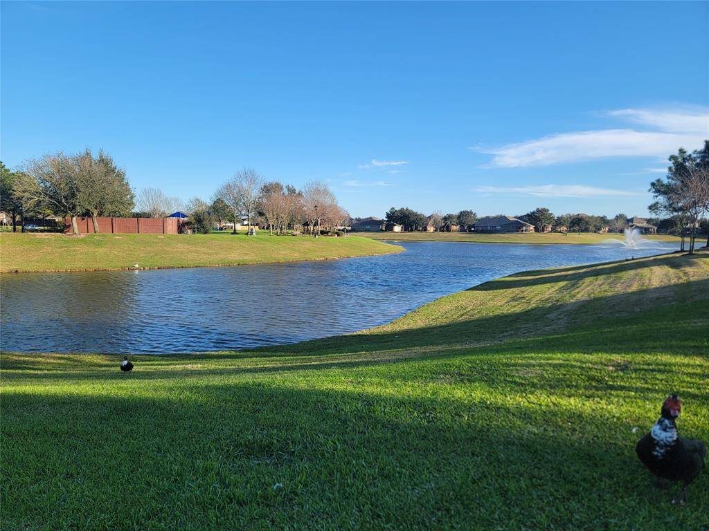 Premium location in master-planned community with amenities galore: Pools, splashpads, trails, clubhouses, pavilions, parks, fitness centers - TOO MUCH TO LIST!