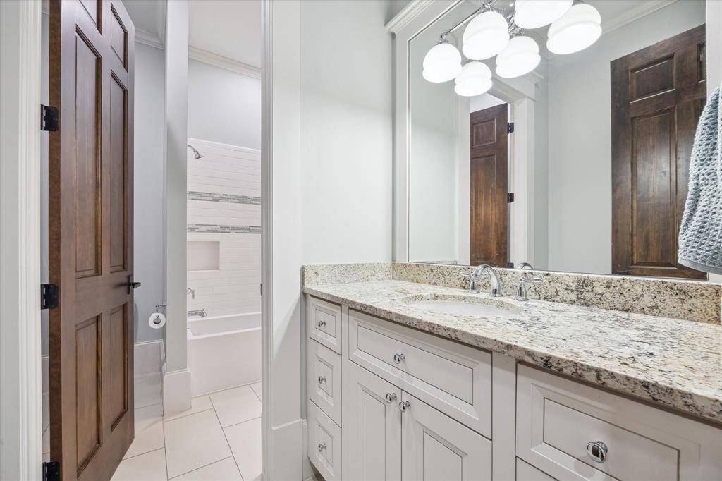 Secondary bathroom upstairs.