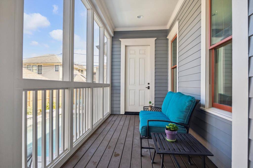Side porch.