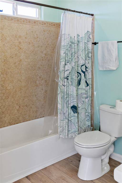 Private primary bath!