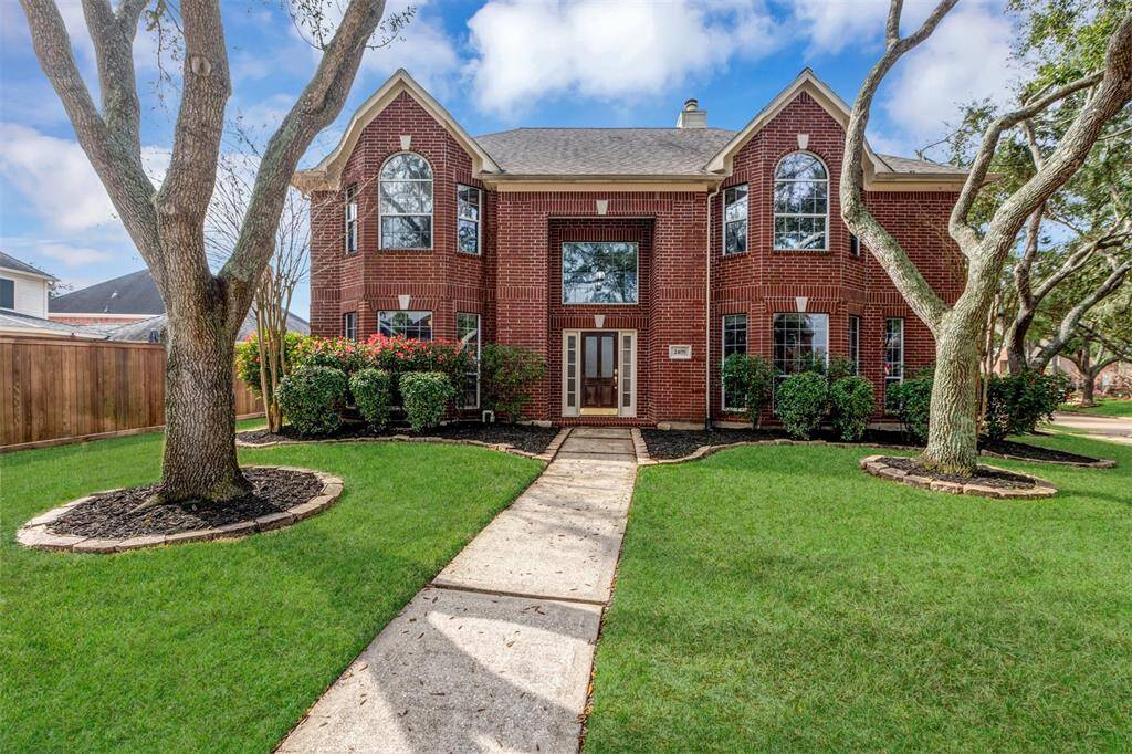 Welcome to 2409 Sawgrass Ct. in highly sought after South Shore Harbour