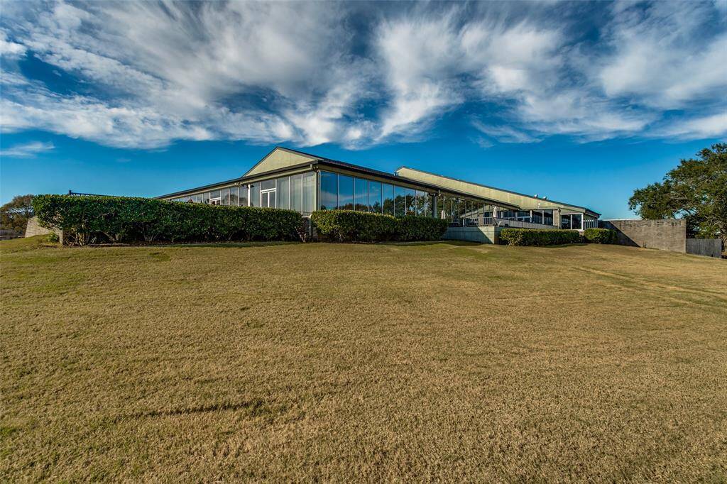 South Shore Harbour Golf Club Clubhouse.