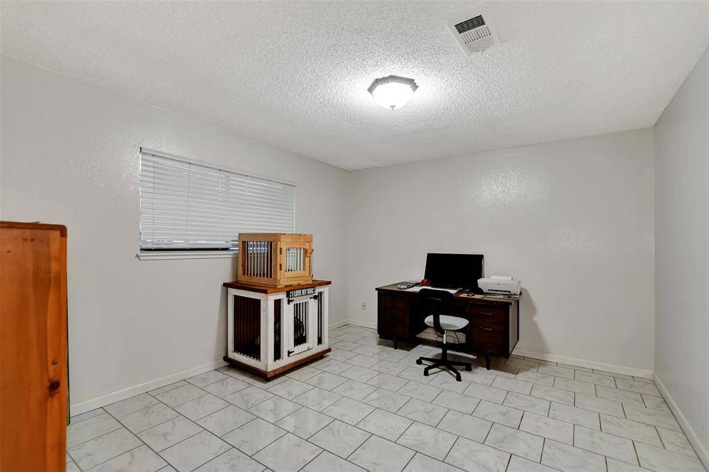 Study/Extra Room