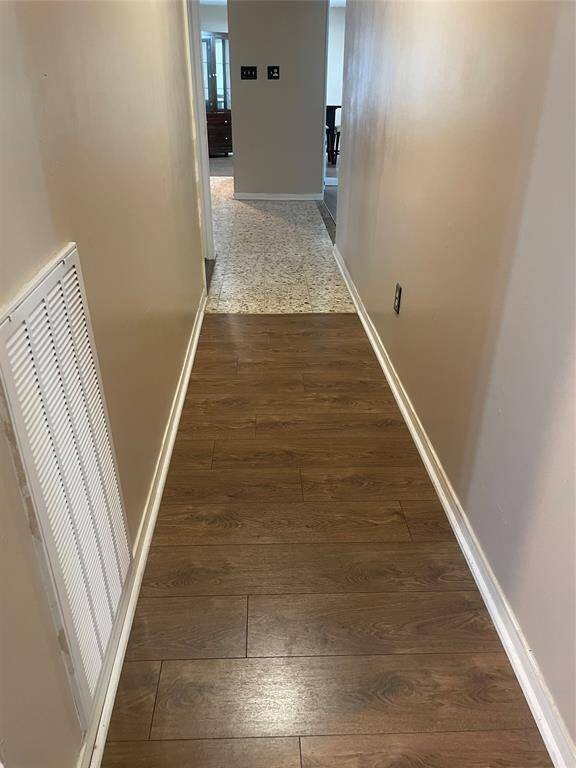 Very spacious primary room