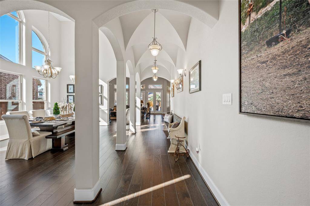 Imagine yourself walking into your fabulous entry!