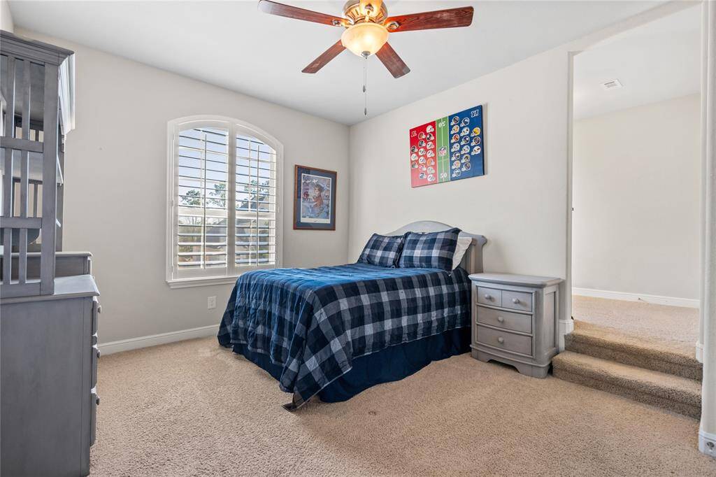 Secondary bedrooms upstairs & one down!