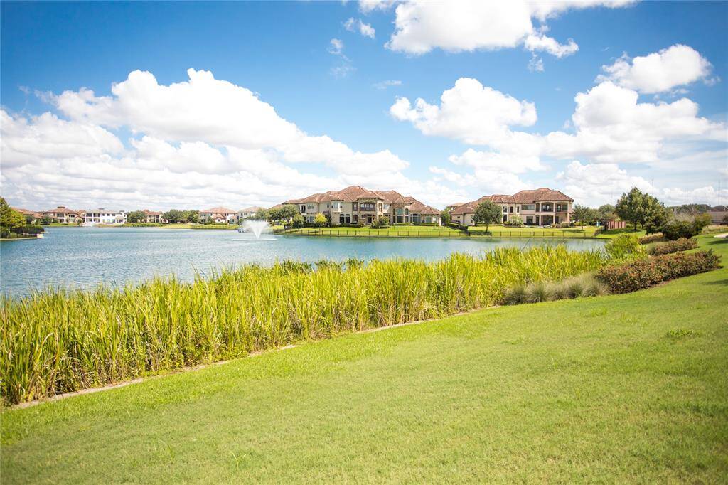 There are lots of lakes, green space and walking trails scattered throughout the community.
