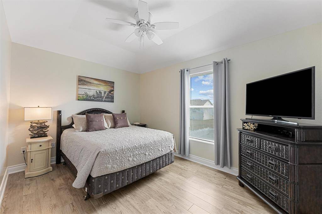 Peaceful Primary Bedroom with private ensuite Bathroom