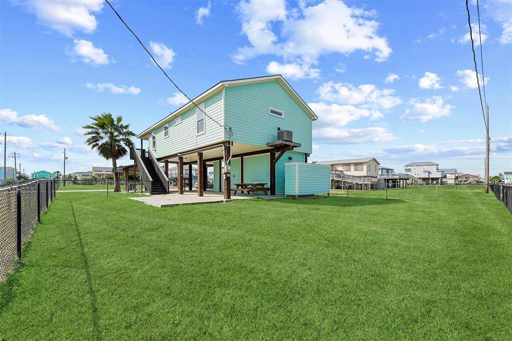 More space for your parties or solitude, you decide.