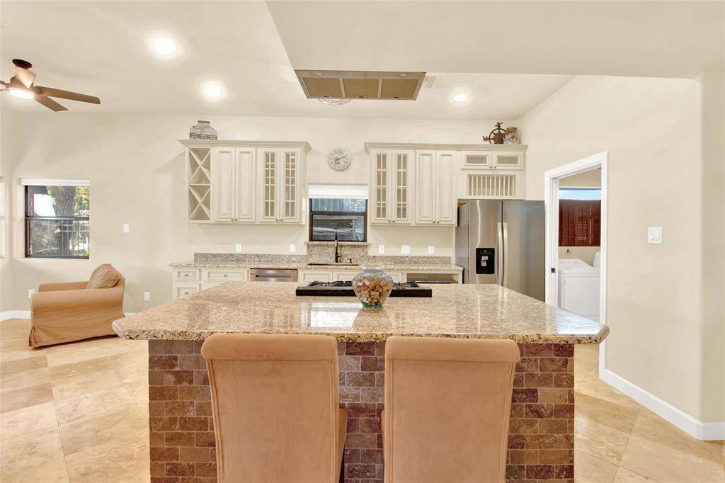 Perfect Place To Entertain!