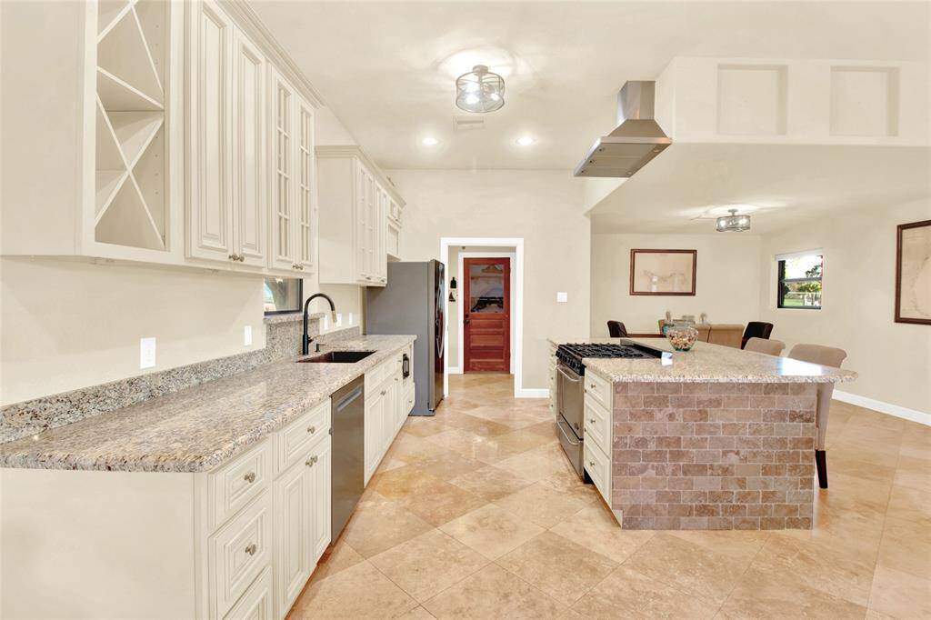 Another View Of The Spacoius Kitchen!