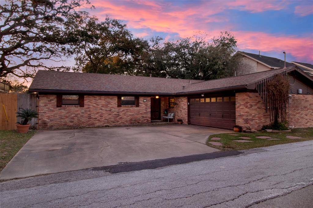 You'll Have Stunning Sunsets AND Sunrises To Enjoy Right From Home!