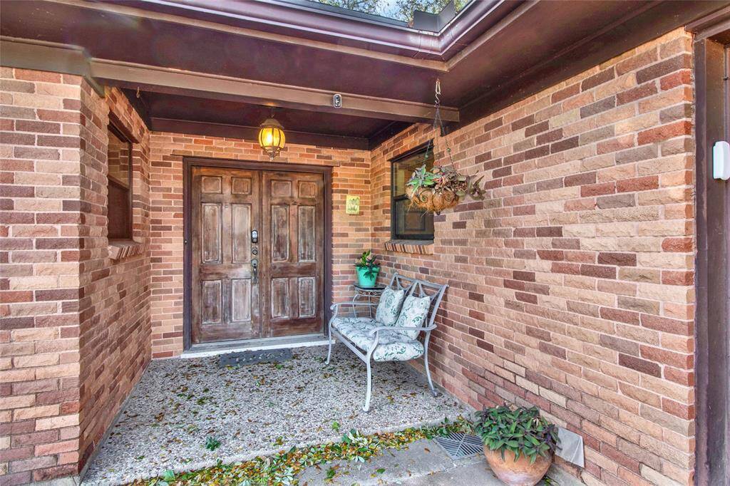 Welcoming Entrance For You And Your Guests!