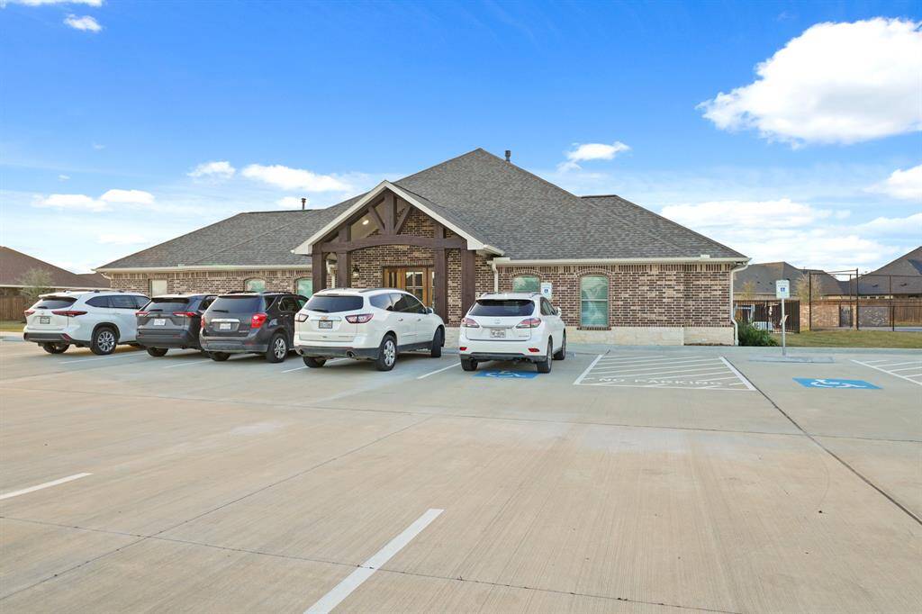 Your private Serenity rec center with pickleball courts, a gym and your own private Serenity pool.